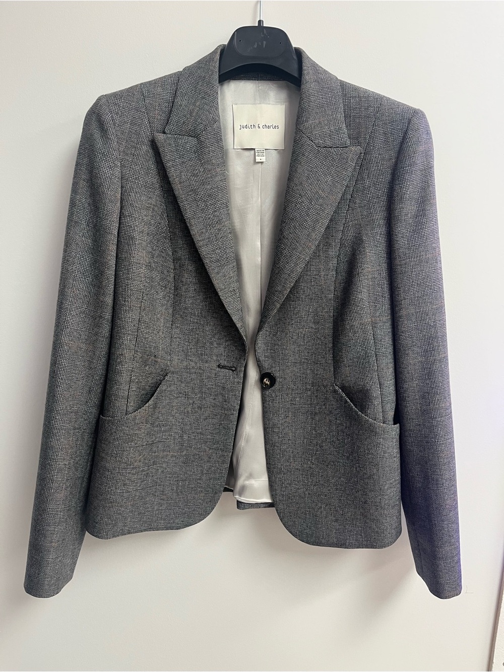 Judith & Charles Women's Grey Single-Button Blazer